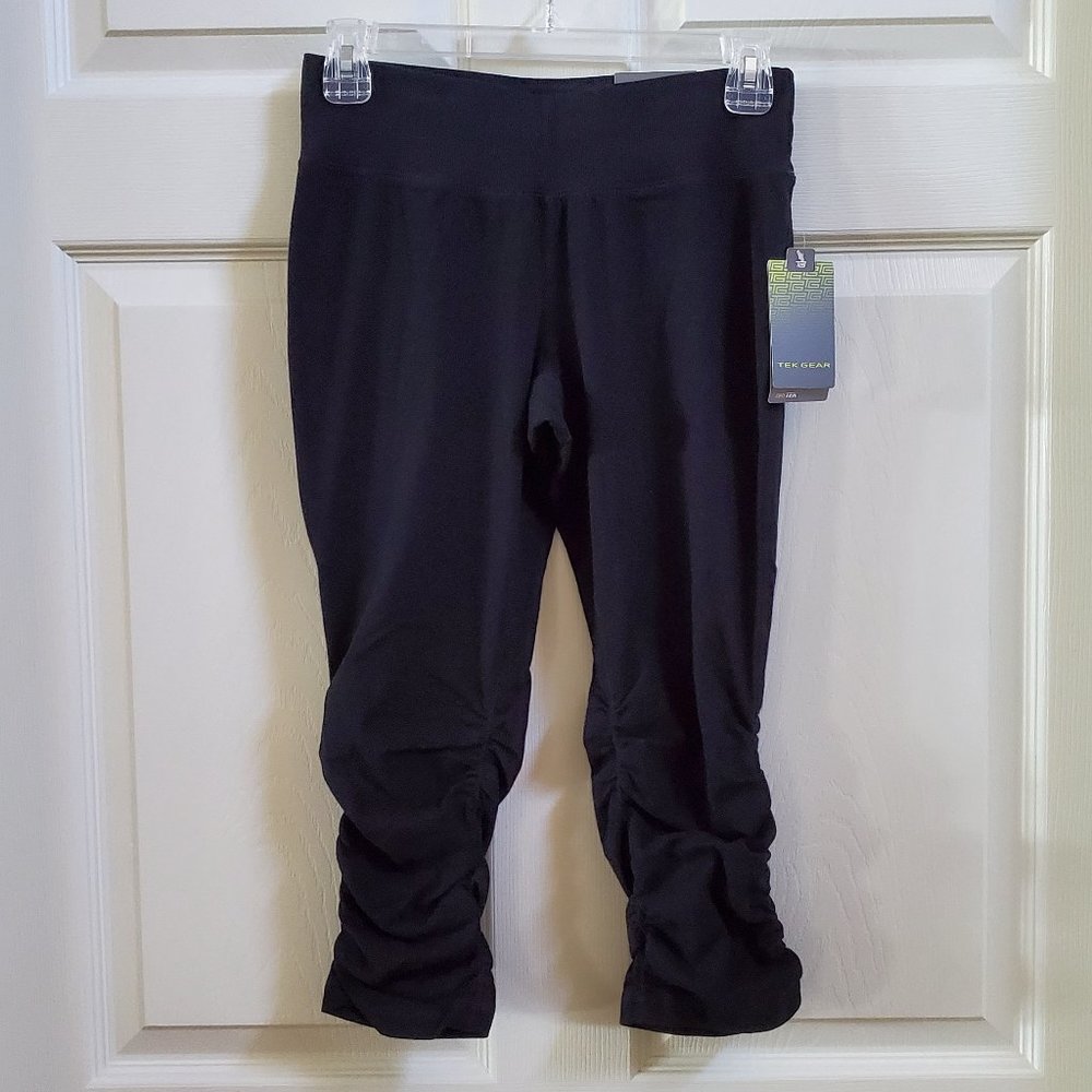 NWT Tek Gear Activewear Black Ruched Capri Leggings Pants Size Small - Picture 8 of 8
